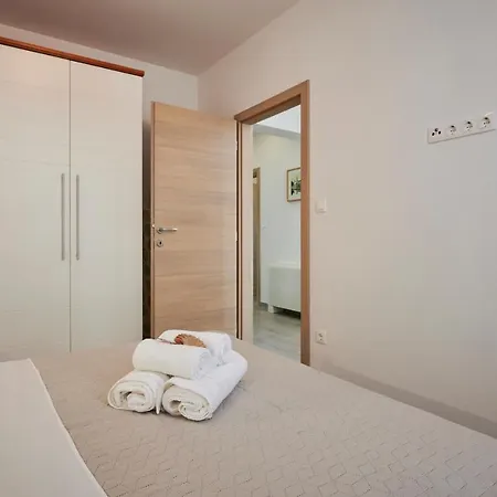 Laurus Apartamento Trogir