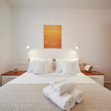 Laurus Trogir